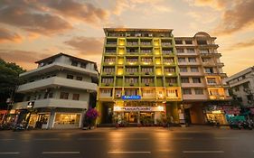 Fabhotel Manoshanti - Nr Big Daddy Casino